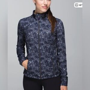 Lululemon Forme Jacket-
Size 12